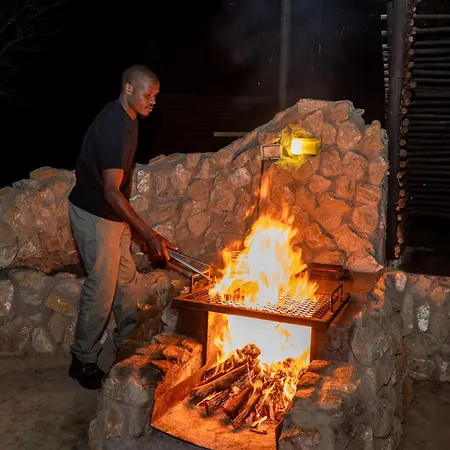 Foxy Crocodile Bush Lodge & Kruger Safari'S - No Loadshedding Marloth Park Exterior photo