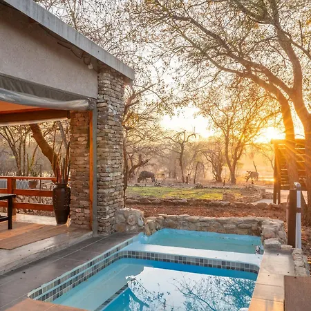 Foxy Crocodile Bush Lodge & Kruger Safari'S - No Loadshedding Marloth Park Exterior photo